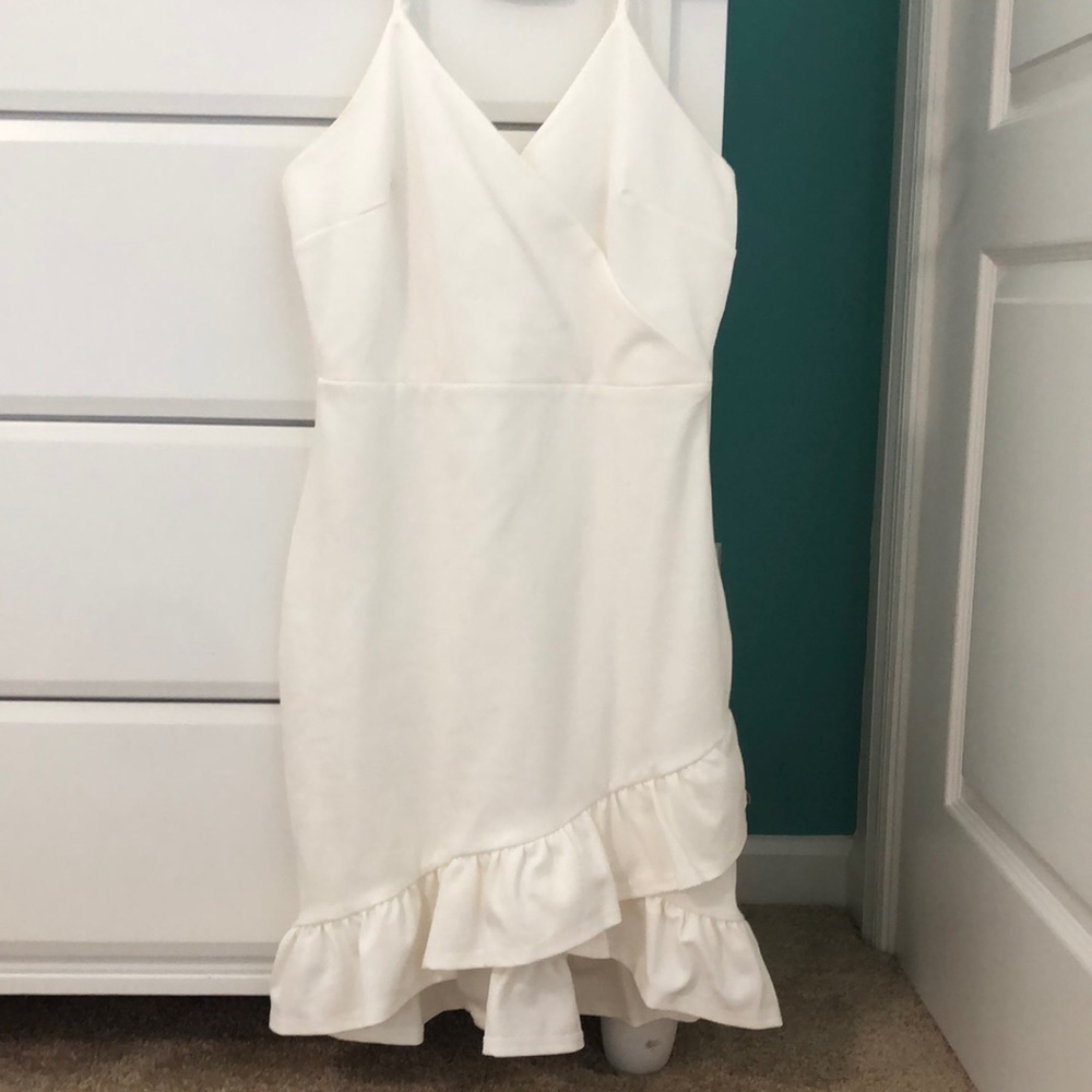 white bodycon dress